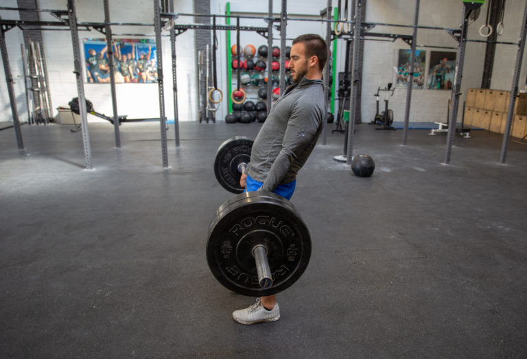 4 Common Mistakes on the Deadlift Pull & How to Fix Them - Invictus Fitness